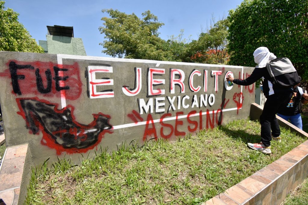 SedenaLeaks: La secreta “Operación Limpieza” del Ejército en el caso  Ayotzinapa