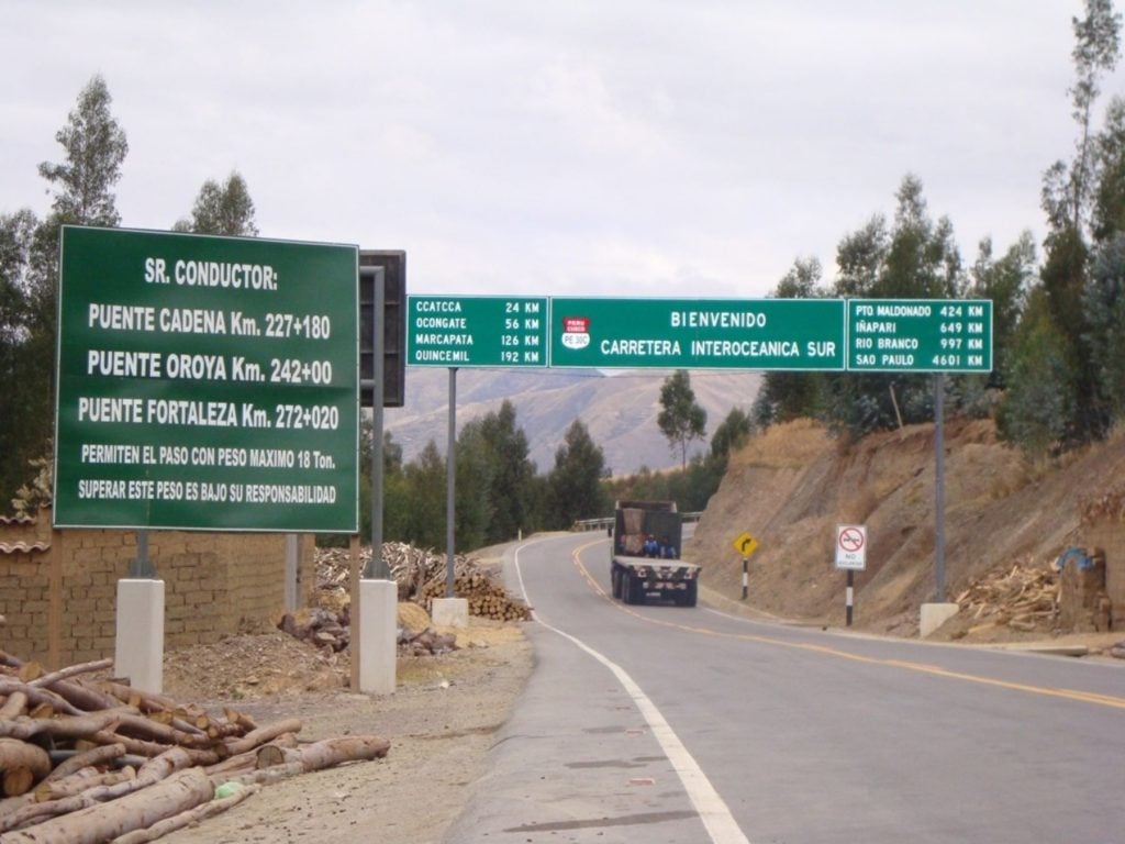 La Carretera Interoceánica fue adjudicada en 2006 durante el gobierno de Alejandro Toledo. Odebrecht declaró haber sobornado al expresidente con 31 millones de dólares. Foto: Andina.