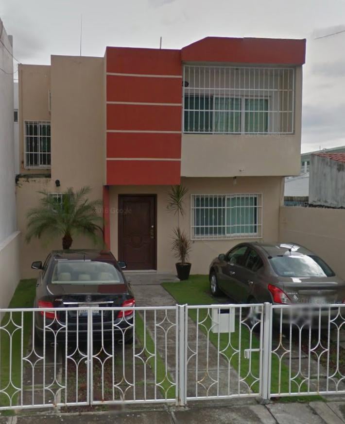 Casa en Boca del Río, reportada como domicilio del General Sandoval.